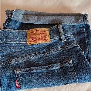 Levi cutoff shorts sz 30
